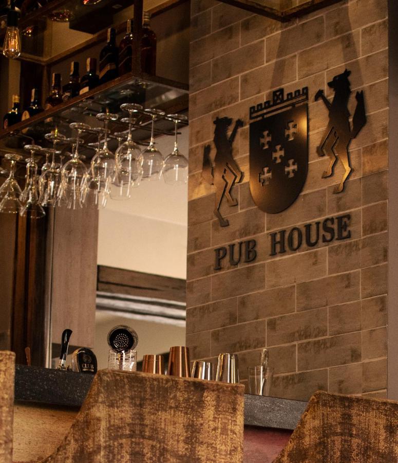 Hotel La Cofradia Pub-House Куенка Екстер'єр фото