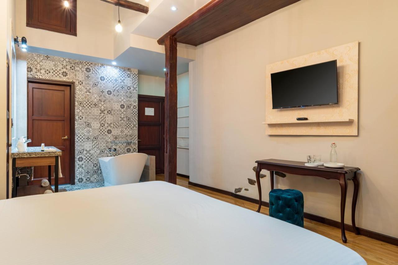 Hotel La Cofradia Pub-House Куенка Екстер'єр фото