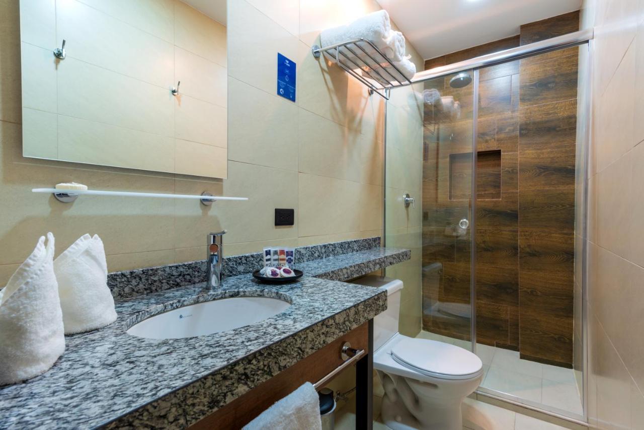 Hotel La Cofradia Pub-House Куенка Екстер'єр фото